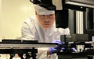 Expanding X-ray mirror metrology with speckle-based curvature optical metrology
