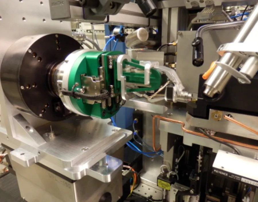 The new three-axis SmarGon goniometer