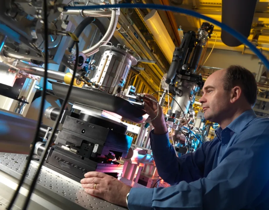 Andy Dent, former Principal Beamline Scientist on B18