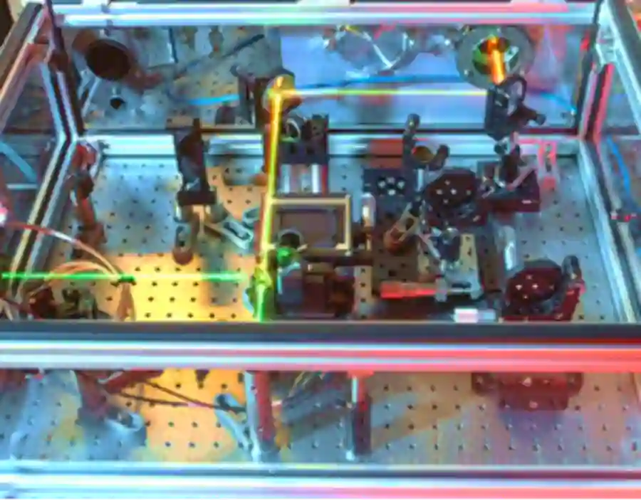 Beampaths by laser beams of Synchrotron AFM IR interferometer of B22 nanoIR