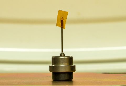 Pic1-Sample-mounted