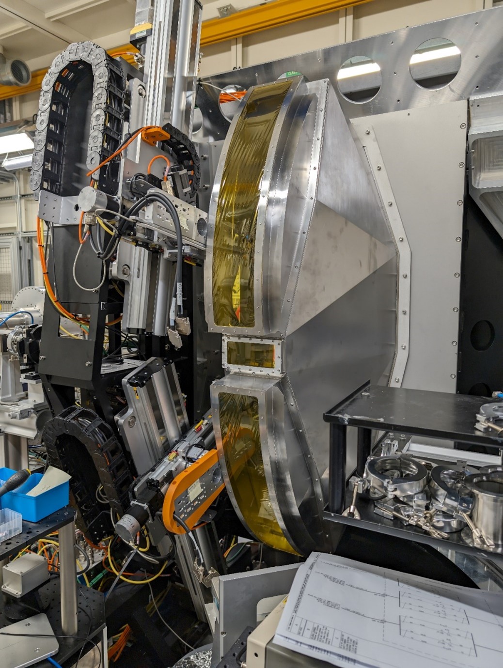 Image NEW XES Spectrometer (Update July 2023)