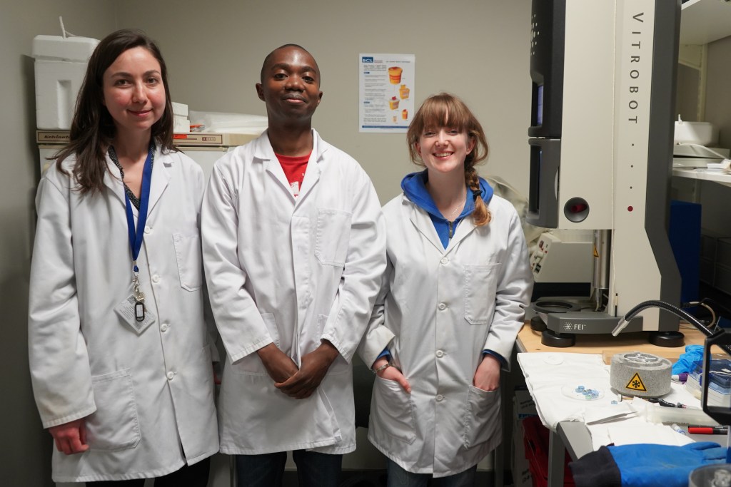 GCRF START grant-funded Postdoctoral Research Fellow, Dr Lizelle Lubbe (L), with fellow scientists, Melissa Marx (R)& Andani Mulelu at the University of Cape Town, South Africa.Photo Credit Rebekka Stredwick.