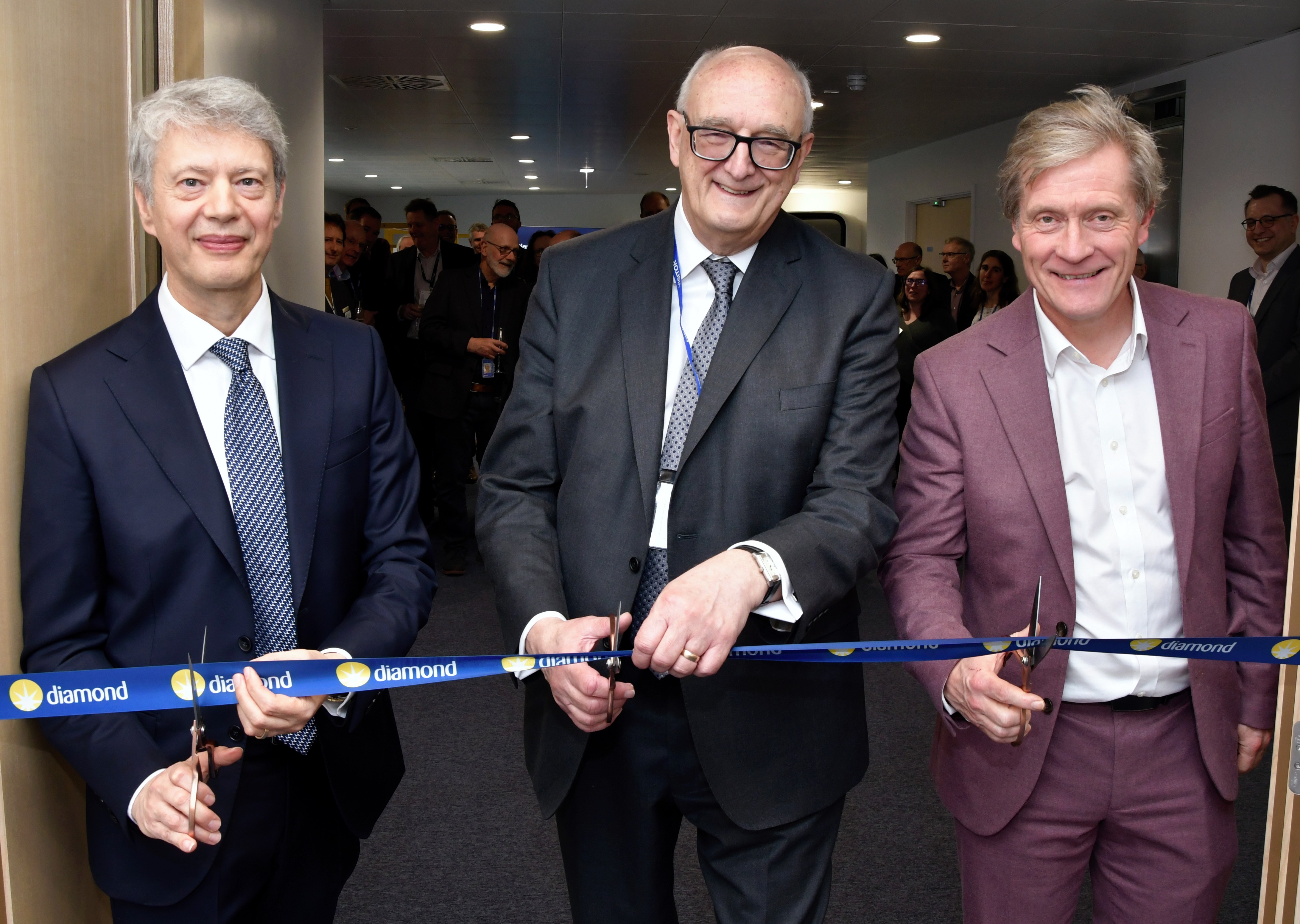 L-R: Diamond CEO Professor Gianluigi Botton, Chair of the Board Professor Sir Leszek Borysiewicz and STFC Executive Director Dr Roger Eccleston.