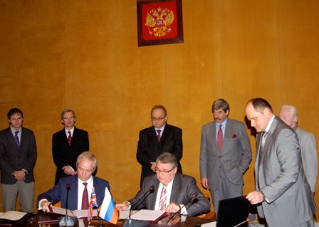 british and Russian sign up