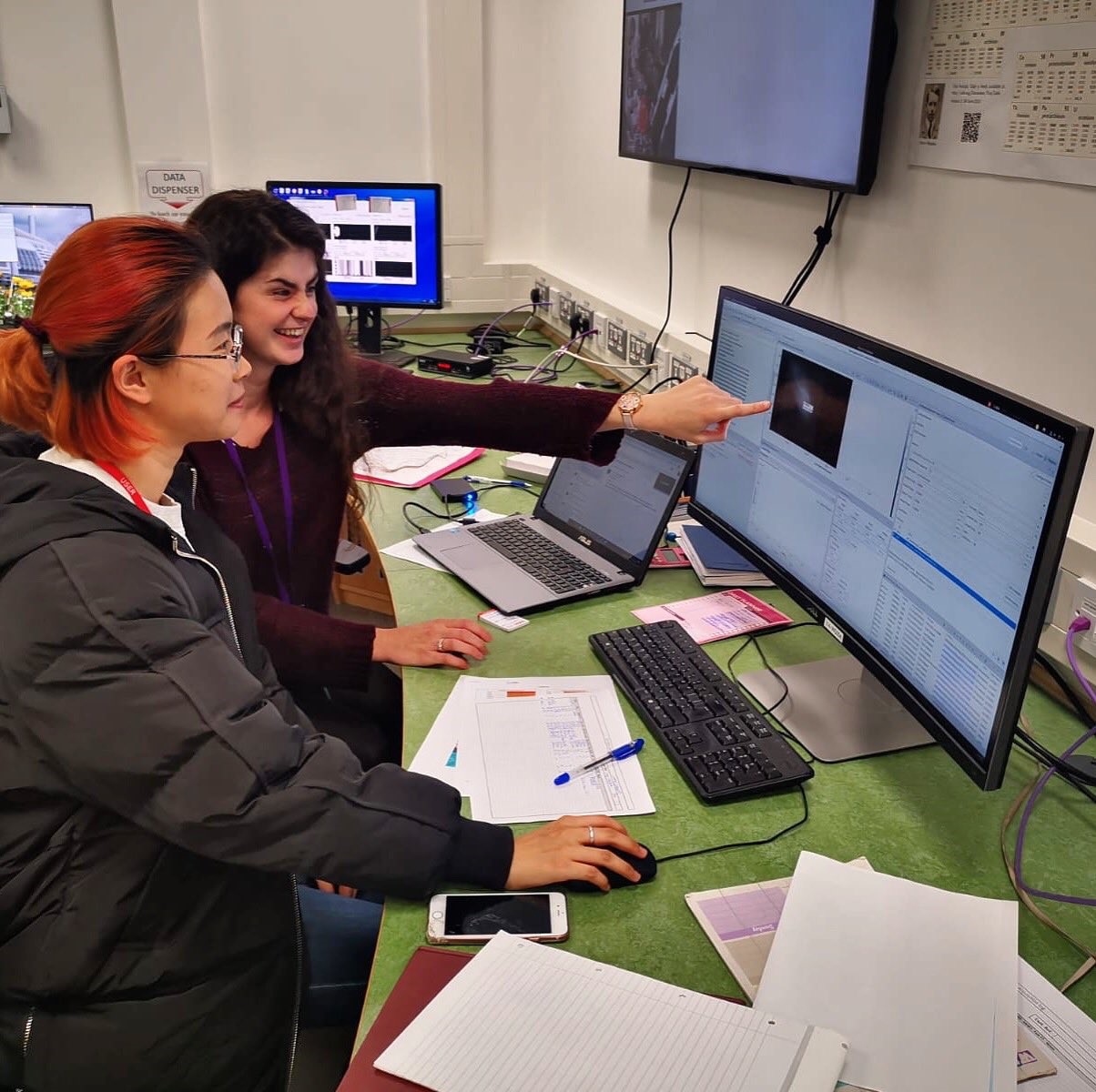 Elizabth Bolitho (right) and Fangxin Wang (left) in the I14 control cabin.