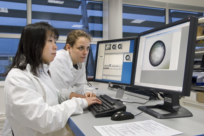 Dr Momi Iwata and Dr Simone Wey
