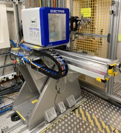 The detector positioning system