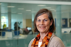 Diamond Fellow, Prof. Dame Louise Johnson, receives prestigious biochemistry award 