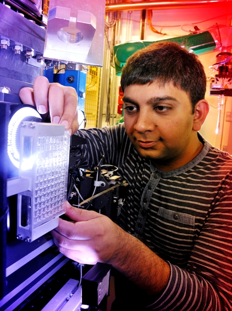Abhay Kotecha, STRUBI Oxford, on one of Diamond's crystallography beamlines, I24