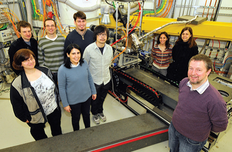 Figure 3: The I20 team with the first users (UCL) on the Dispersive branch.<br/>     <br/>