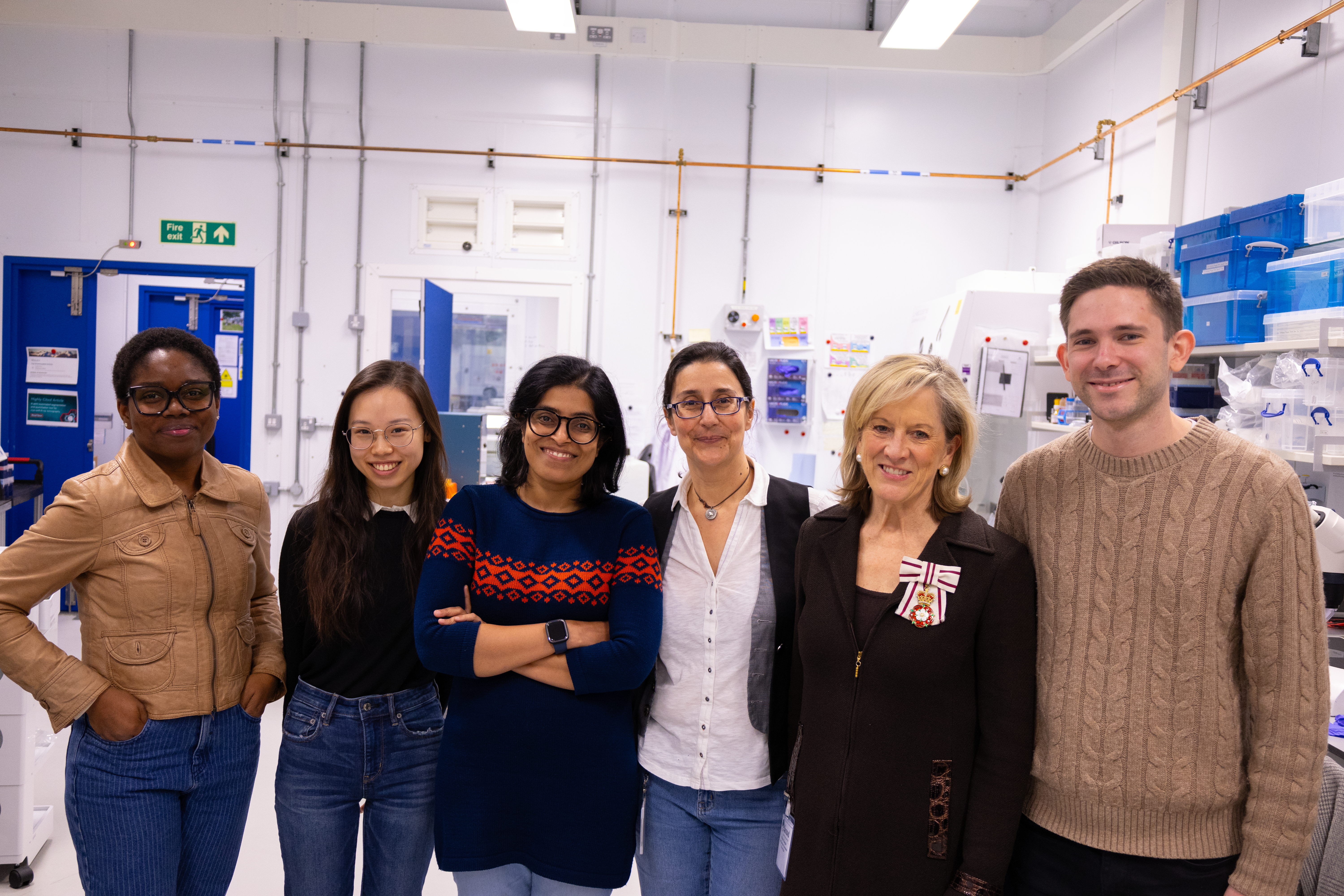 Mrs Marjorie Glasgow BEM - Lord-Lieutenant of Oxfordshire and team from B24 l-r Chidinma Okolo, Ivy Wang, Archana Jadhav, Principal Beamline Scientist Maria Harkiolaki, Kamal Nahas 