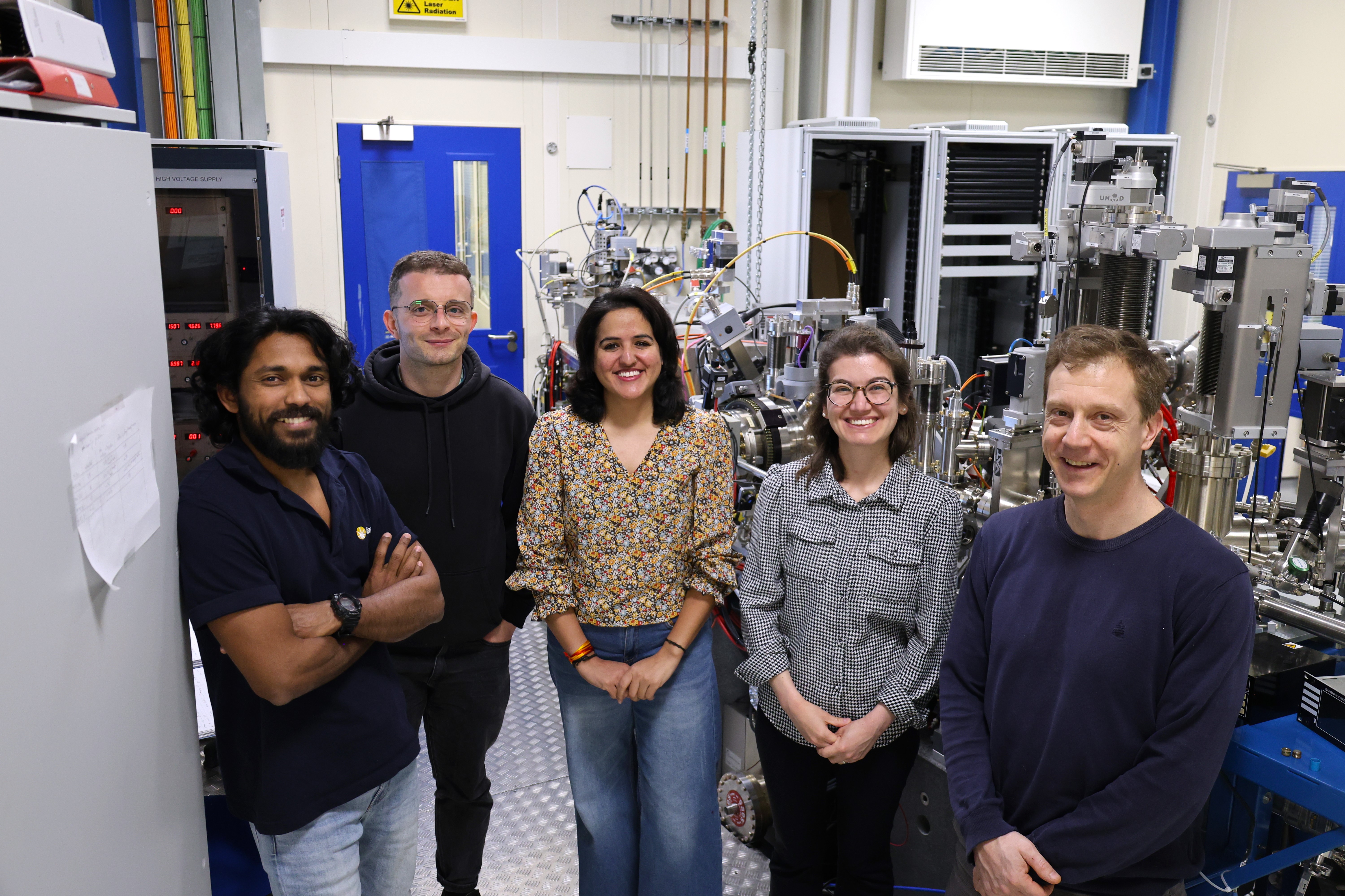 the I06 team: Akhil Dev , Brice Sarpi, Anita Bagri, Larissa Ishibe-Veiga and Francesco Maccherozzi