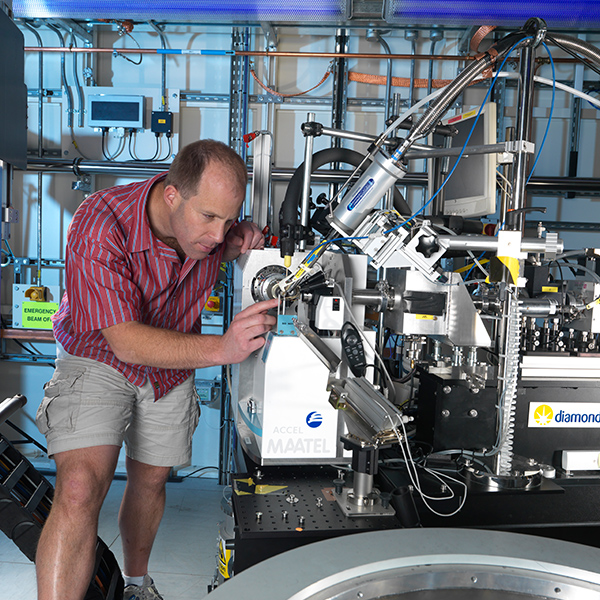 Frank von Delft, Principal Beamline Scientist I04-1.