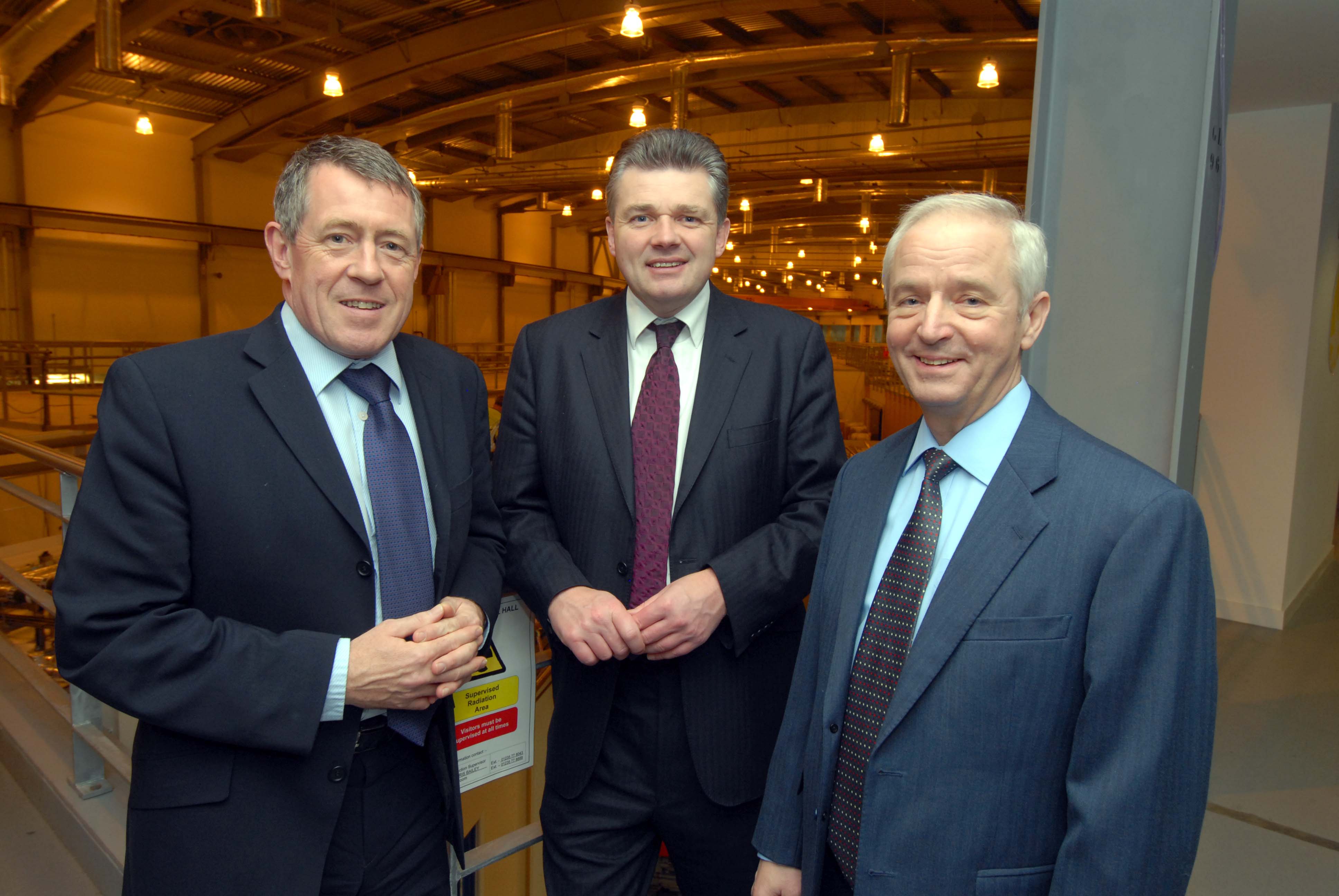 DIUS visits DLS
