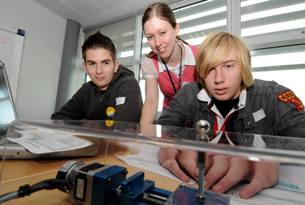 Students at Diamond