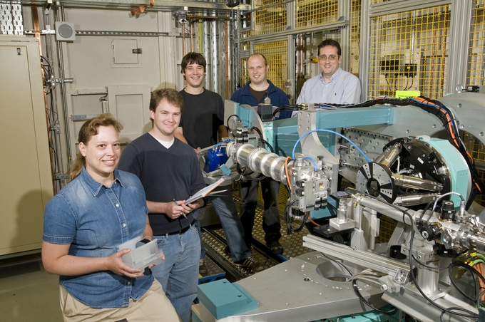 Users on beamline I07